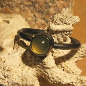 moss green chalcedony and silver ring